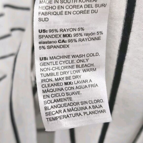 Chico's Striped V-Neck Top 3/4 Sleeve Womens Size 1 M/8 White Black - Picture 4 of 5